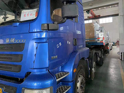 洗滌設(shè)備裝車發(fā)往帝都北京